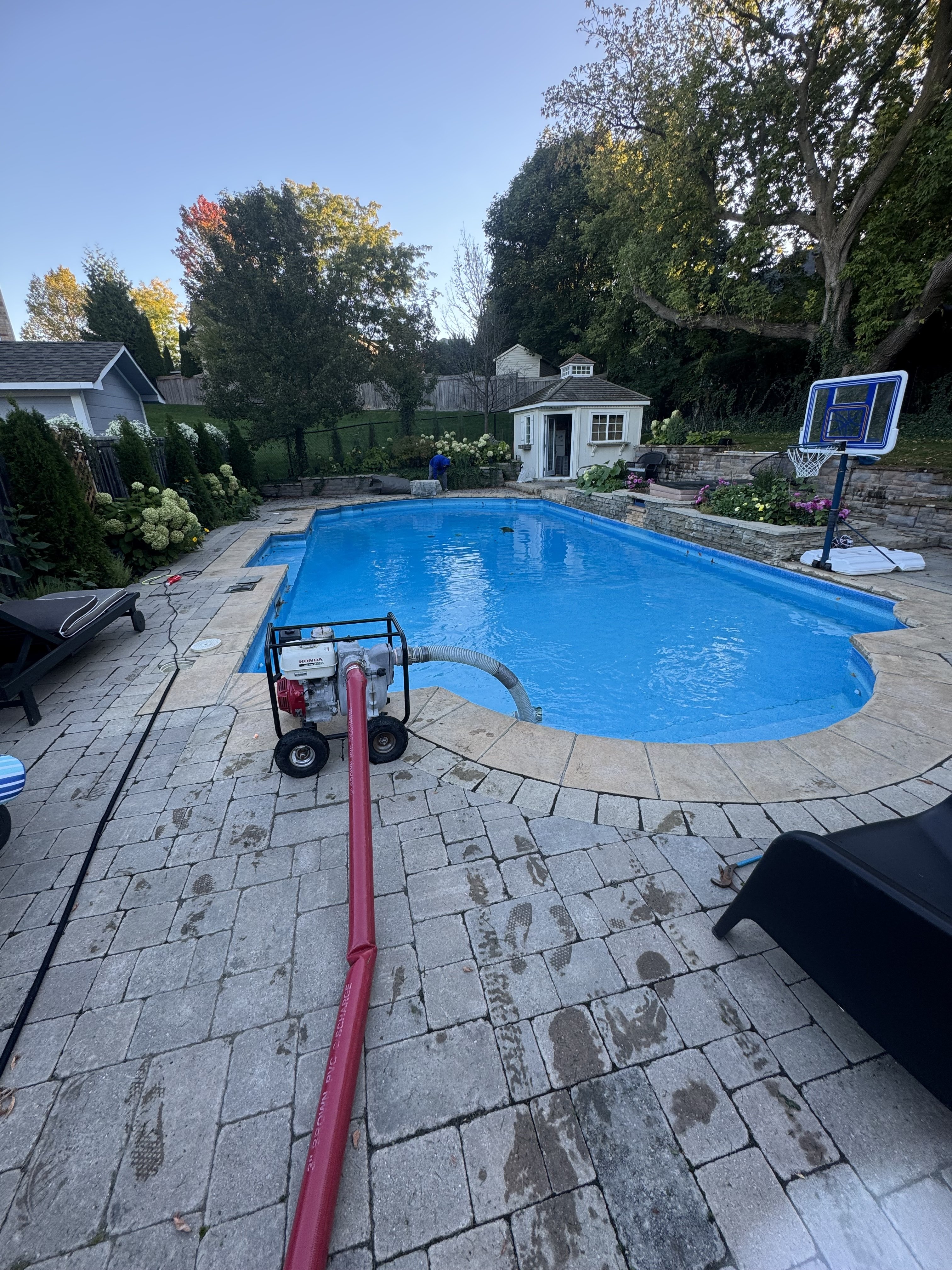 Professional pool closing service